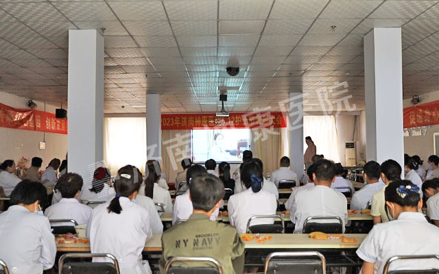 ������ҽԺ���С���5.12���ʻ�ʿ�ڱ��ô�������ջ��ݡ��