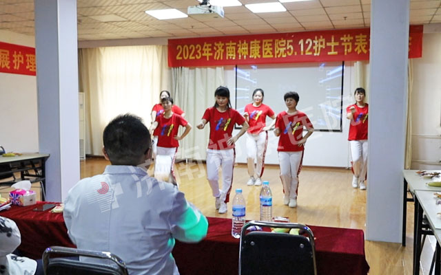 ������ҽԺ���С���5.12���ʻ�ʿ�ڱ��ô�������ջ��ݡ��