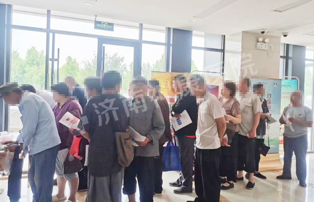 ��ҽ��������������ҽԺ�߽�ңǽ��������ʵ�ƽ�Ϊ����м�����ѷ���ҩƷ����